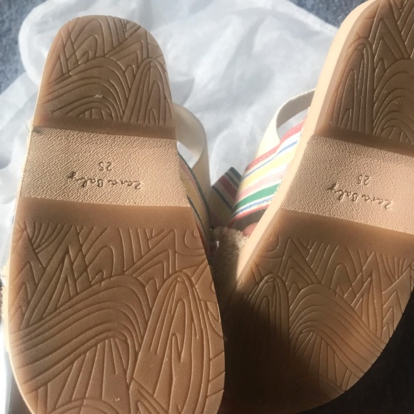 Multi-color rainbow stripe sandal size 26 (US 9) - Picture 3 of 3